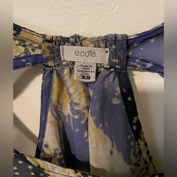 ecote’ Sheer Blue Wave Pattern Top - Picture 3 of 4